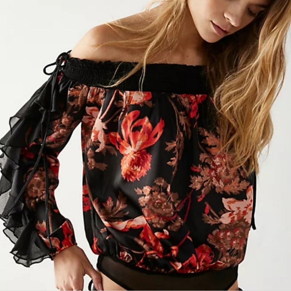 NWOT Free People Ruffle Floral Bodysuit